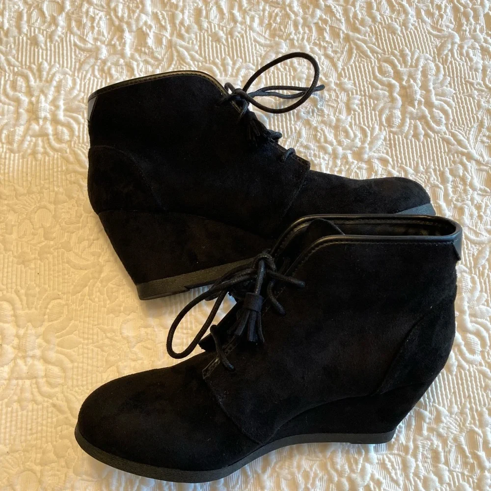 Madden Girl Wedge Ankle Boots - Picture 12 of 13